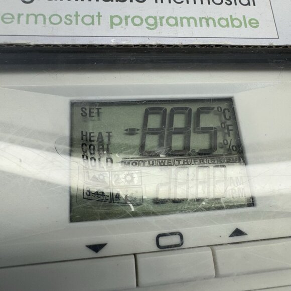 Control Programmable thermostat 5+2 Day Programming with 4 programs per day LCD - Picture 2 of 7